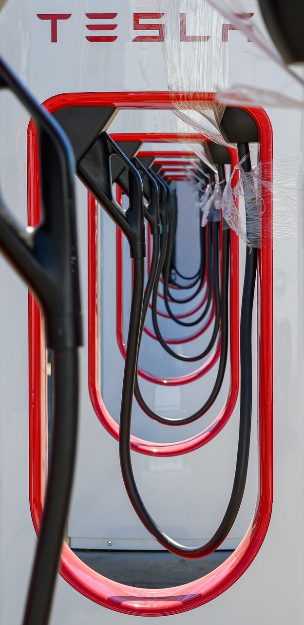 Tesla Supercharger stalls